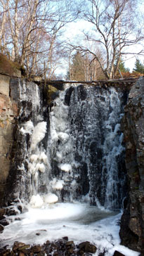 Frozen waterfall just outside Garve - right click on image to get a new window displaying a 1080x1920 image to download