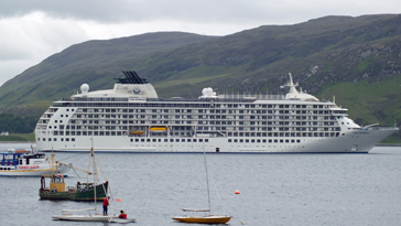 The World - Private cruise Ship